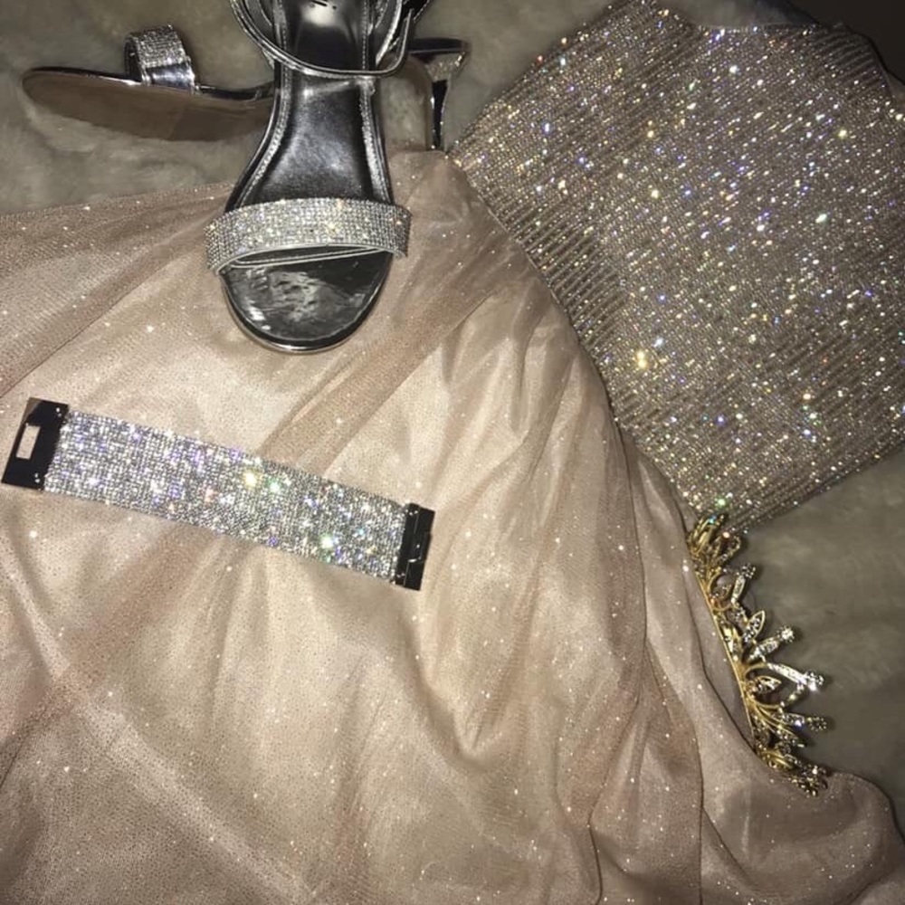 Elegant dress bundle (Dress, shoes, tiara)